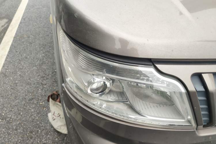 Used CHANGAN KAICHENG Ruixing M60 2019 1.5L Business Version China VI 6-Seater DAM15KR Right Front Headlight