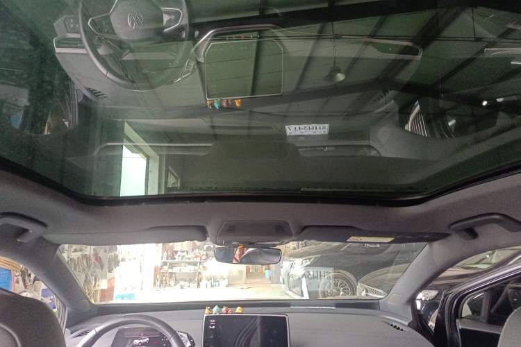 Used Volkswagen ID.4 CROZZ 2021 Long-Range Lite PRO Two-Wheel Drive Version Headliner