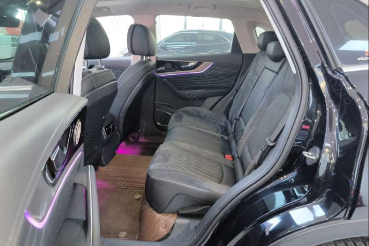 Used Hongqi HS5 2022 Revised Version 2.0T Smart Connect Flagship Edition Left Rear Seat