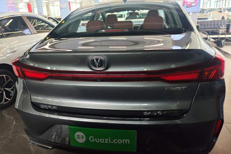 Used CHANGAN Eado 2023 Changan Edition PLUS Blue Whale NE 1.4T GDI DCT Prestige Version
