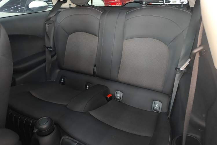 Used MINI 2016 1.2T ONE Pioneer Edition
