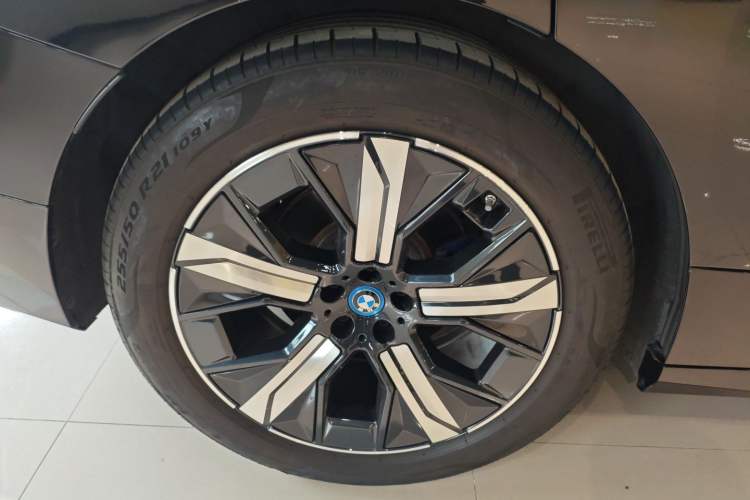 Used BMW iX 2022 xDrive40 Exterior 5