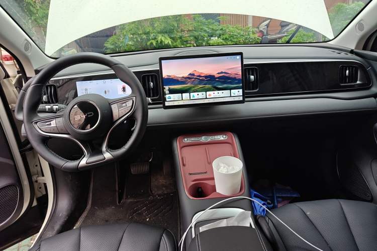 Used BYD Sealion 05 EV 2025 520 km Smart Cruise Version Center Console