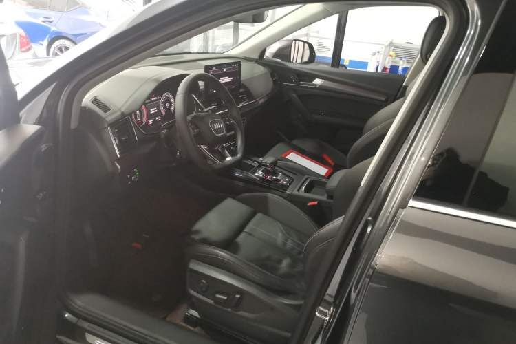 Used Audi Q5L 2022 Updated 40T Luxury Dynamic Edition
