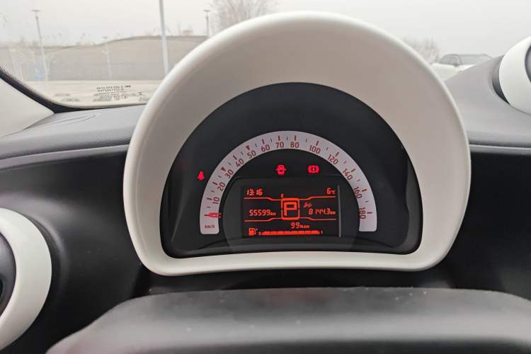 Used smart forfour 2016 1.0L 52 kW Dynamic Edition