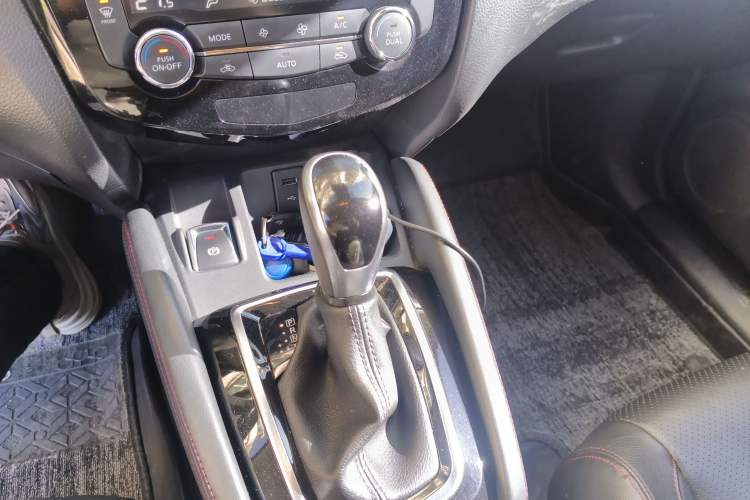 Used Nissan Qashqai 2022 2.0L CVT XV Premier Luxury Edition
