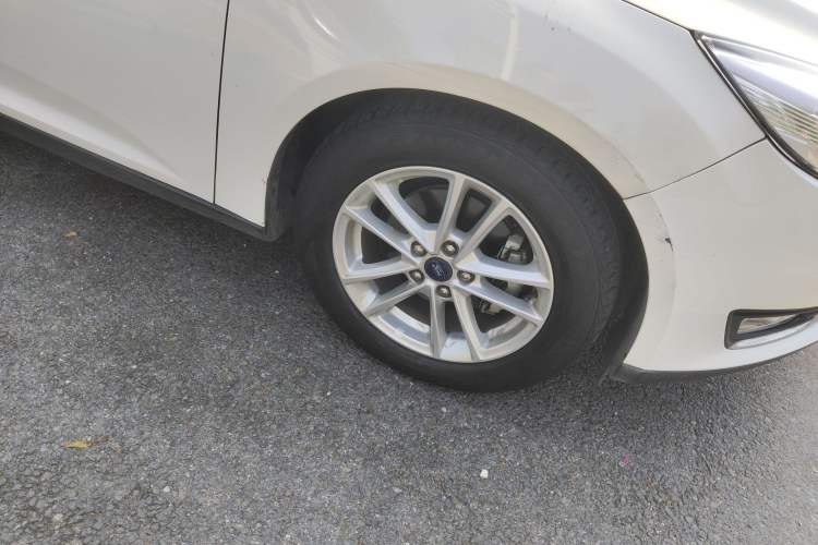 Used Ford Focus 2017 Sedan EcoBoost 180 Automatic Elite Model
