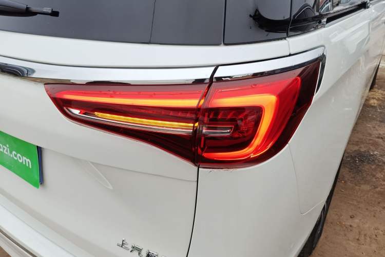 Used Buick GL8 2021 ES Land Cruiser 653T Luxury Edition Right Rear Taillight