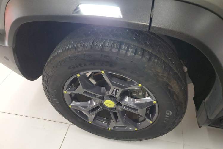 Used JETOUR Traveler 2023 2.0T All-Wheel Drive CrossPRO+ Exterior 5