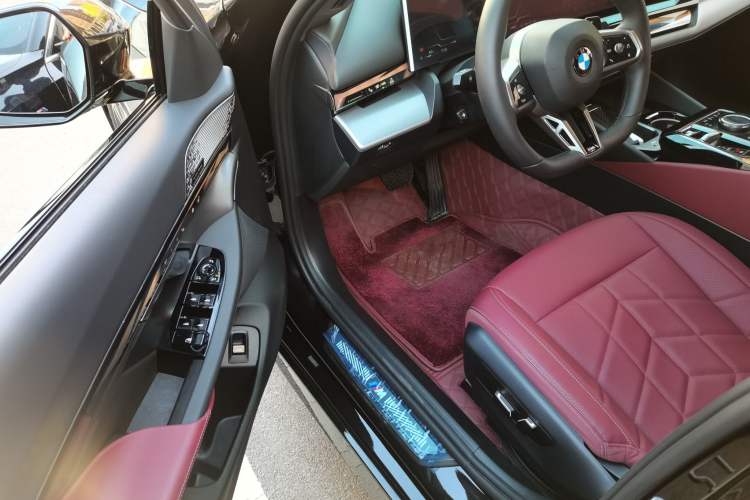 Used BMW 5 Series 2026 530Li Leading M Sport Package Driver Seat