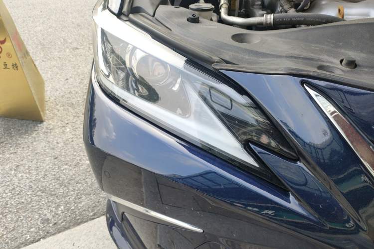 Used Lexus ES 2018 200 Excellence Edition China VI Standard
