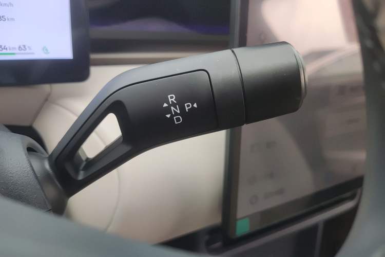 Used Lynk & Co Z20 2025 530 km Range Rear-Wheel Drive Pro
