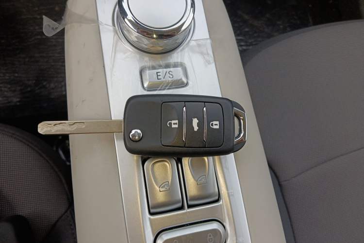 Used CHANGAN NEVO Lumin 2025 205 km Xiangqin Version
