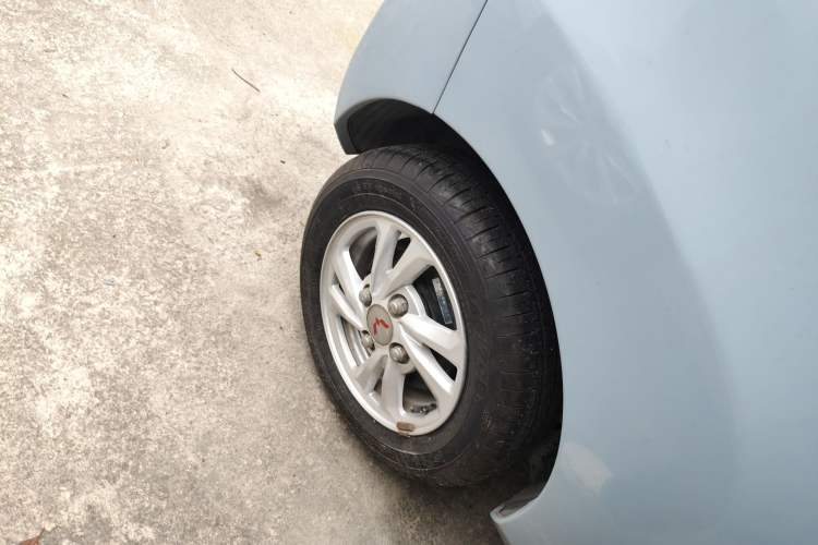 Used Wuling Hongguang MINIEV 2021 Macaron Premium Model – Lithium Iron Phosphate