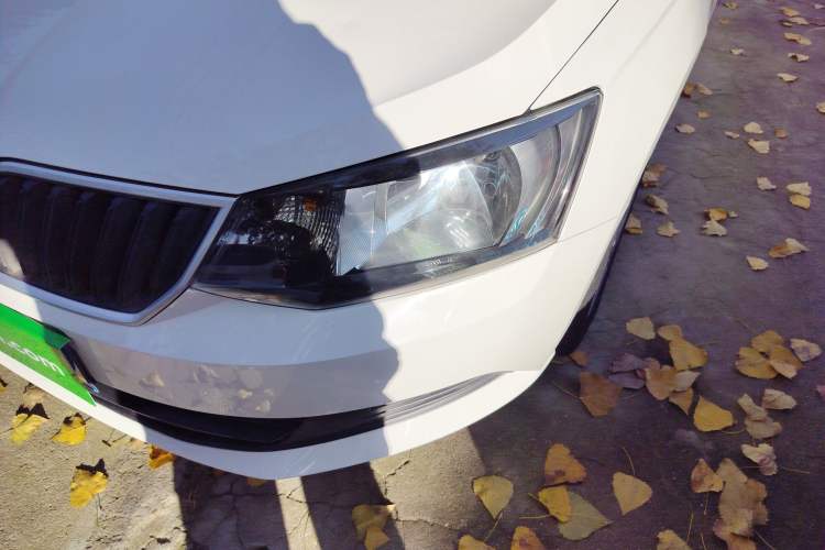 Used Skoda Fabia 2016 1.4L Automatic Car Enjoy Edition