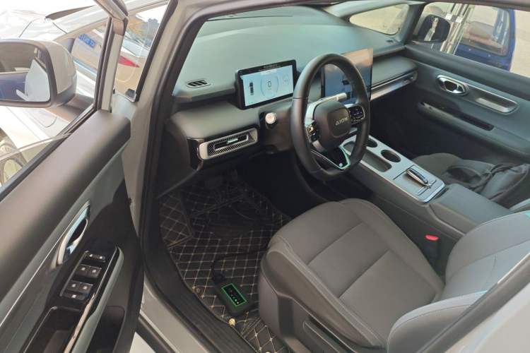 Used AION Y 2023 Plus 510 Enjoy Edition
