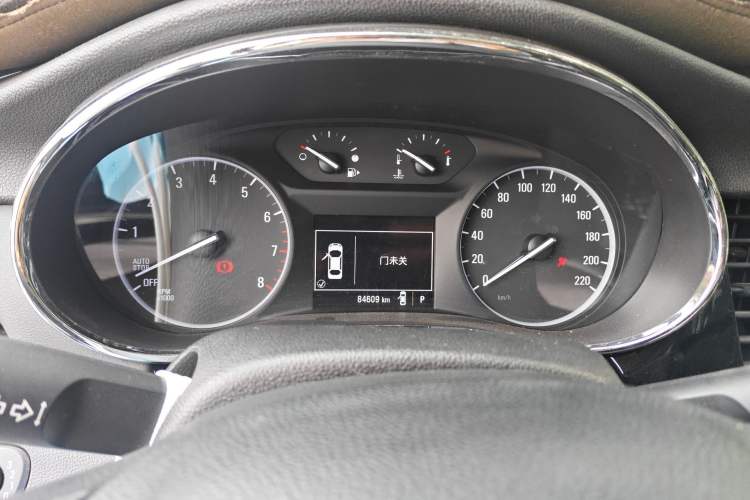 Used Buick Encore 2018 18T Automatic Two-Wheel Drive Urban Leading Model Instrument Cluster