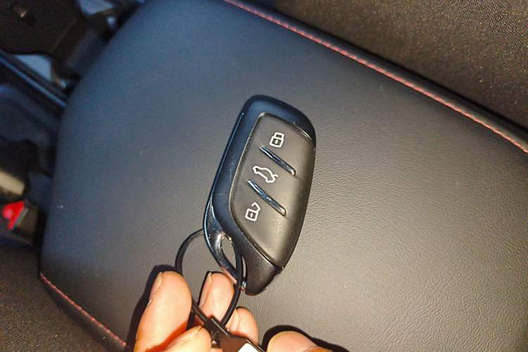 Used Roewe i5 2023 1.5L Manual Comfort Edition
