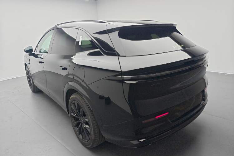 Used Zeekr 7X 2025 100 kWh Long-Range Rear-Wheel Drive with Intelligent Driving Features