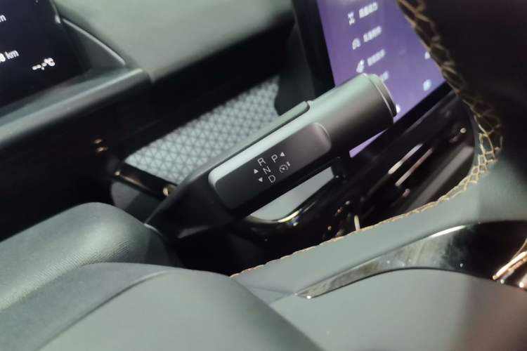 Used Toyota BZ 3X 2025 520 Pro+ Gear Lever