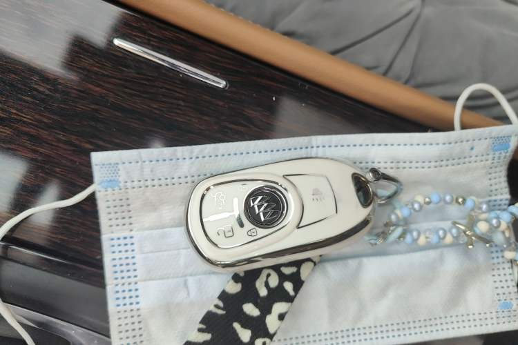 Used Buick LaCrosse 2016 20T Luxury Model Vehicle Key