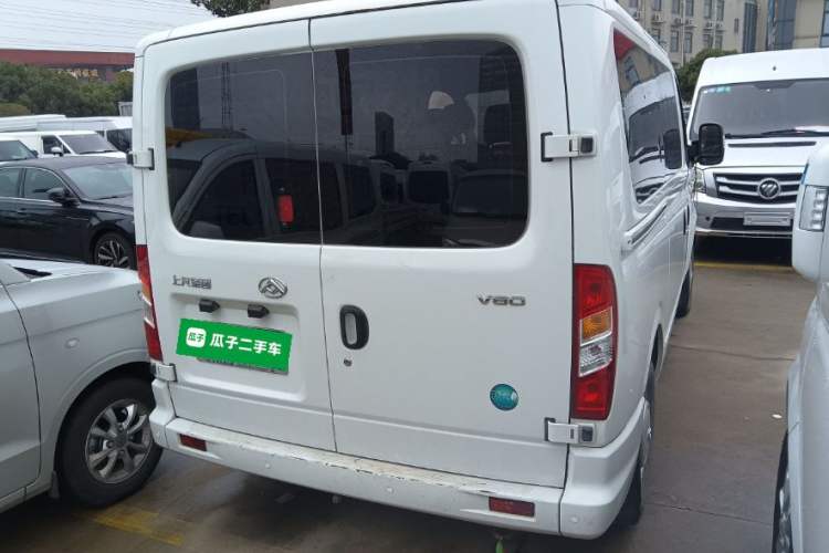 Used SAIC MAXUS Xintu V80 2023 2.0T Manual Classic Aoyuntong Short Wheelbase Ultra-Low Roof 5/6-Seater