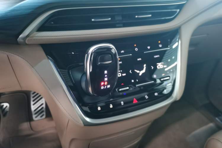 Used Buick GL8 2021 ES Land Cruiser 653T Smart Flagship Model
