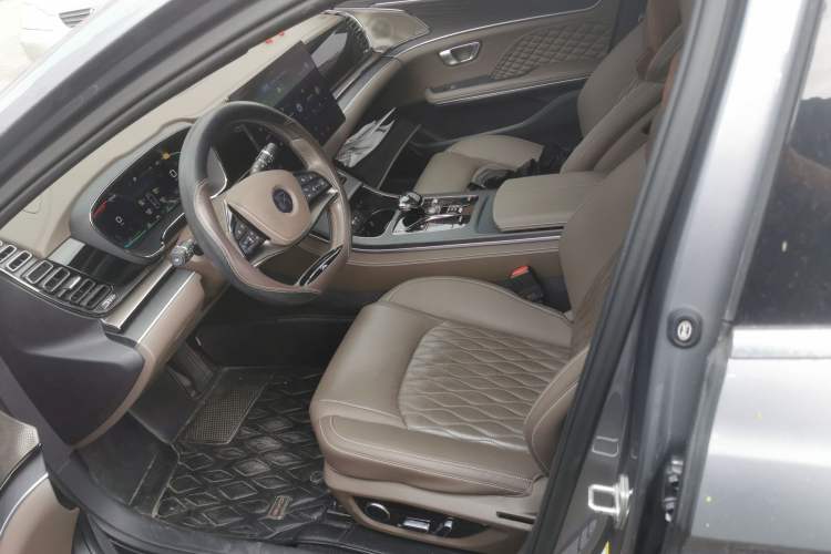 Used BYD Han 2023 DM-i Champion Edition 121KM Prestige Model
