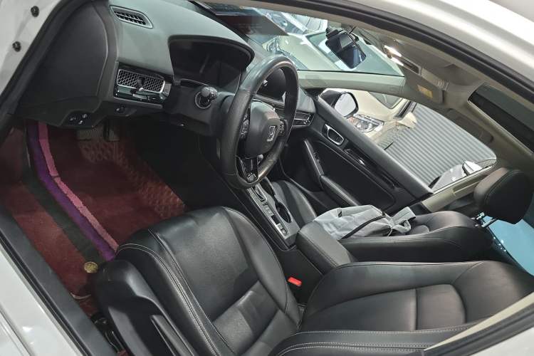 Used Honda Civic 2023 240TURBO CVT Dynamic Edition
