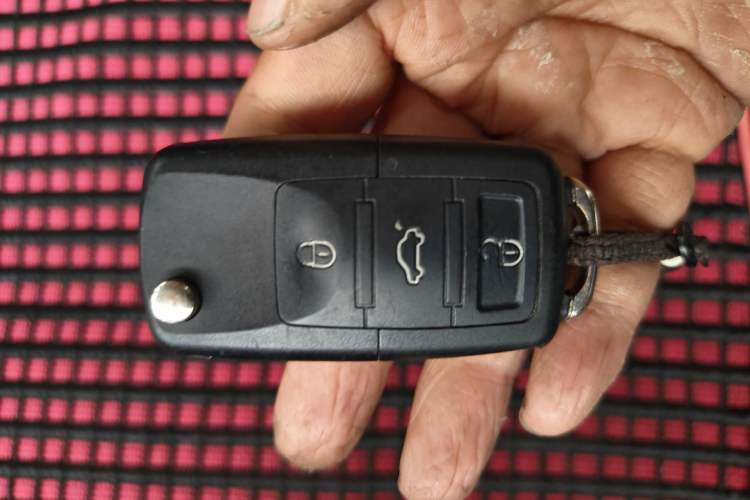 Used Wuling Rongguang V 2016 1.5L Standard Version Vehicle Key