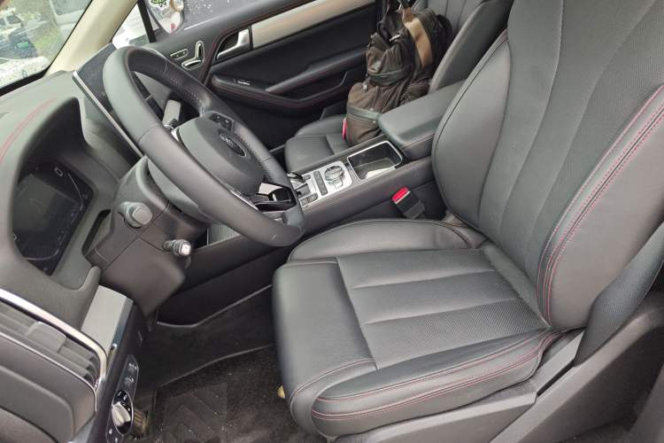 Used BYD Tang New Energy 2018 DM 2.0T All-Wheel Drive Smart Connectivity Luxury Model 7 Seats China V Emission Standard Left Front Seat