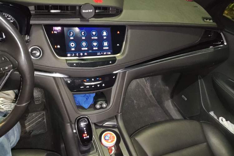 Used Cadillac XT6 2021 2.0T Seven-Seater Four-Wheel Drive Luxury Version
