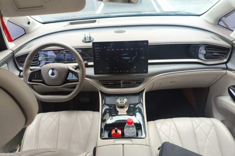 Used Denza D9 2022 DM-i 970 Four-Wheel Drive Flagship Model