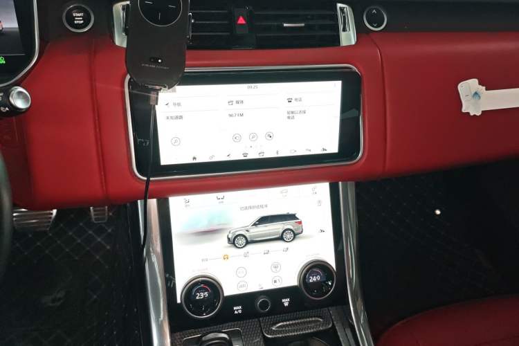 Used Land Rover Range Sport 2019 3.0 L6 HSE DYNAMIC Audio And AC Panel