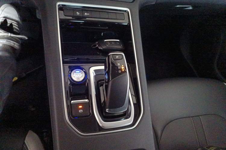 Used Dongfeng Aeolus E70 2021 Revised Version 360H Battery-Swap Edition