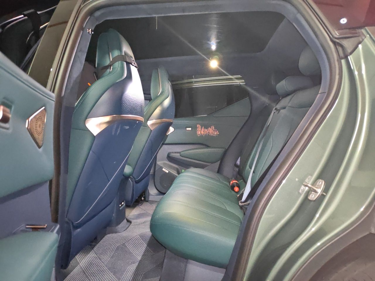 Zeekr X 2023 Rear-Drive ME Version 5 Seats — снимка 17