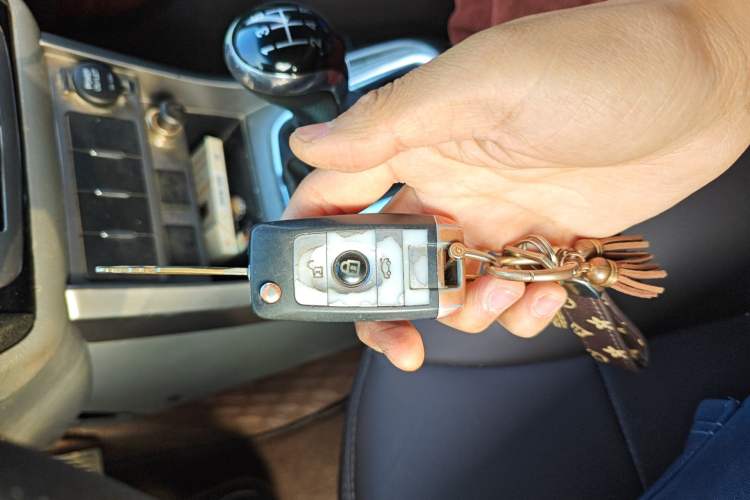 Used Geely Auto Classic Emgrand 2013 Sedan 1.5L Manual Entry-Level Model Vehicle Key