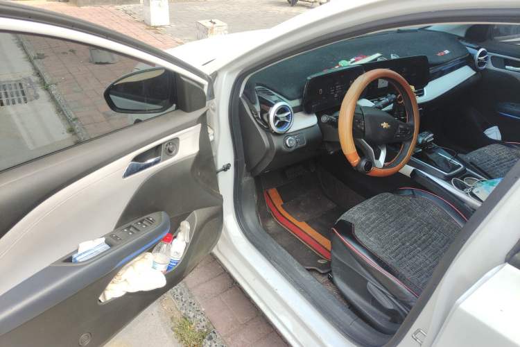 Used Chevrolet Monza 2023 1.5L Dual-Clutch WOW Enjoyment Edition Interior 3