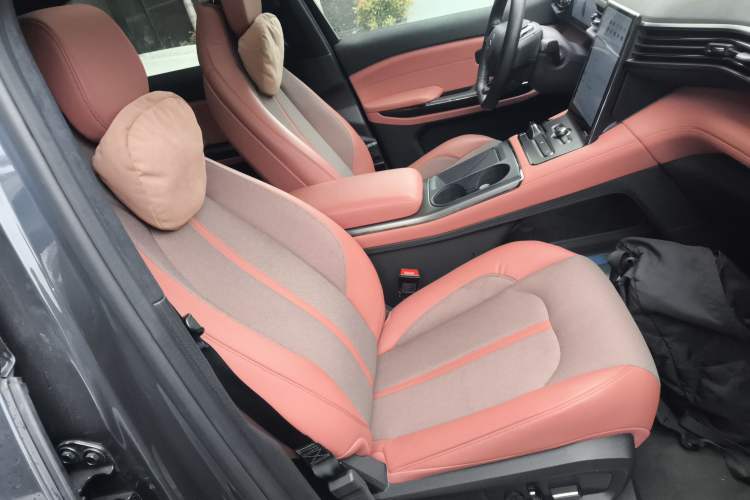 Used Nio EC6 2020 605 km Sport Edition Right Front Seat