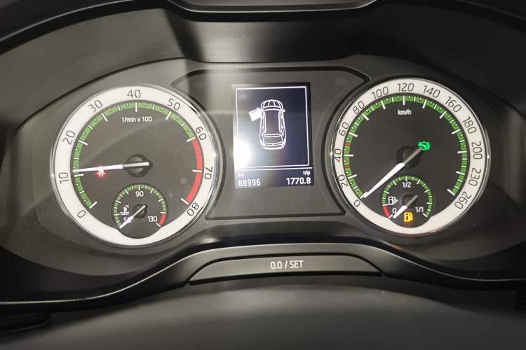 Used Skoda Kodiaq 2017 TSI330 7-Seater Two-Wheel-Drive Luxury Edition Instrument Cluster