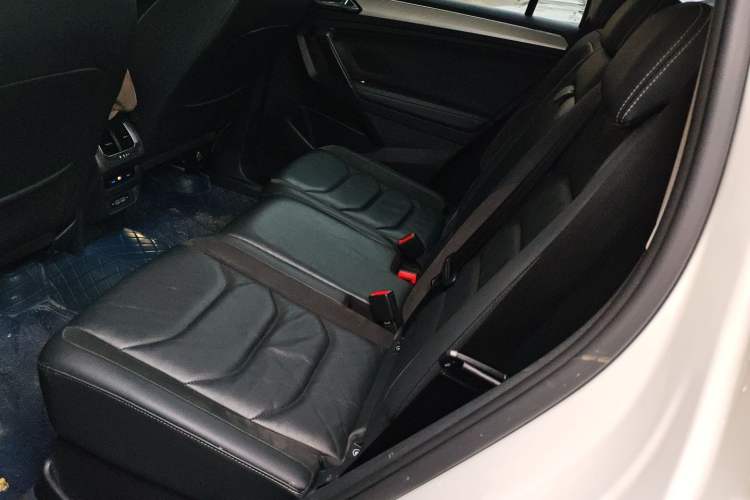 Used Volkswagen Tiguan L 2019 330TSI Automatic Two-Wheel Drive Smart Luxury Version China V Emission Standard