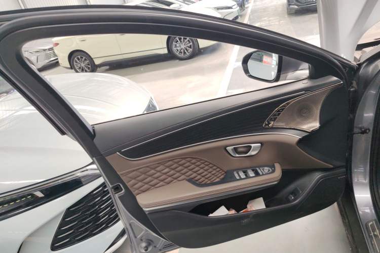 Used BYD Han 2023 DM-i Champion Edition 121KM Prestige Model