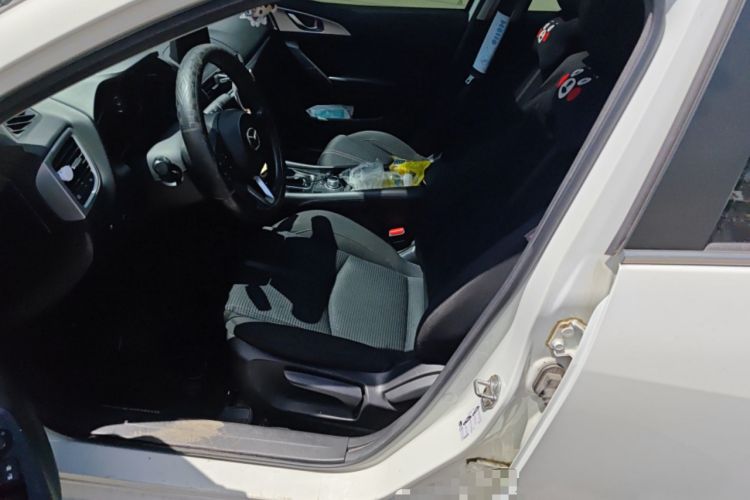 Used Mazda 3 Axela 2017 Sedan 1.5L Automatic Luxury Model Emission Standard China V