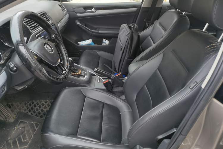 Used Volkswagen Sagitar 2015 1.6L Automatic Comfort Model