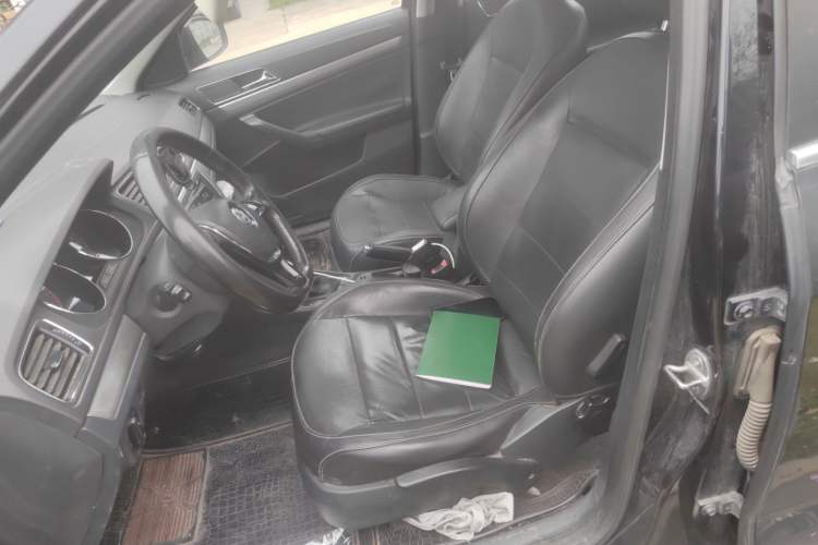 Used Volkswagen Lavida 2015 1.6L Automatic Comfort Edition