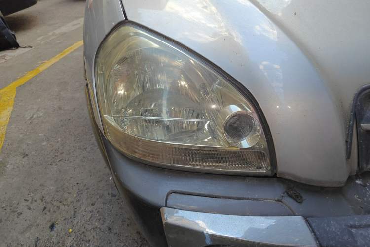 Used Hyundai Tucson 2009 2.0L Automatic Two-Wheel Drive with Sunroof