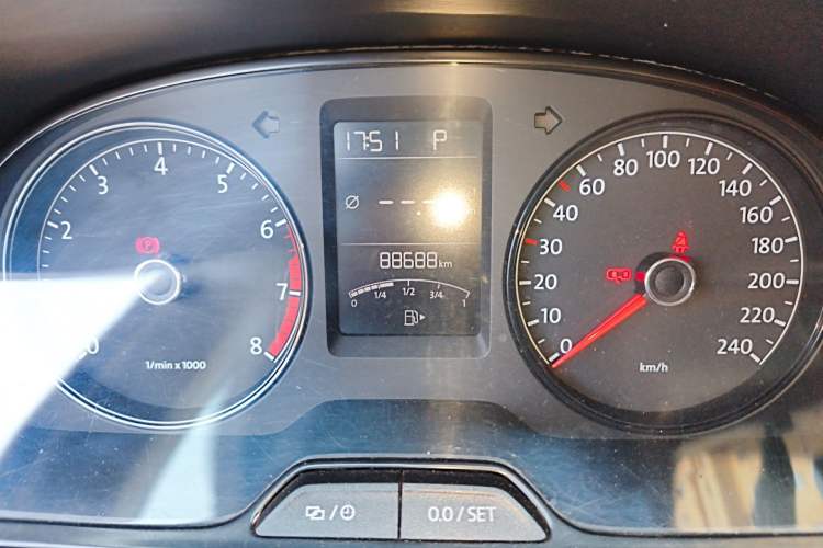 Used Volkswagen Lavida 2013 Revised Classic 1.6L Automatic Fashion Edition
