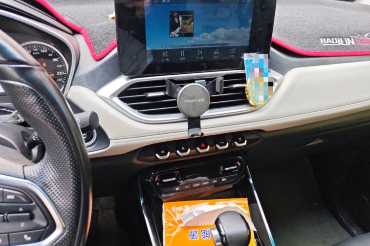 Used Baojun 530 2018 1.5T DCT Flagship Version China V Emission Standard Audio And AC Panel