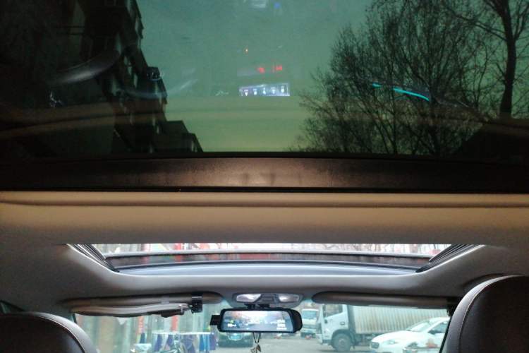 Used Kia K5 2011 2.0L Automatic DLX Headliner