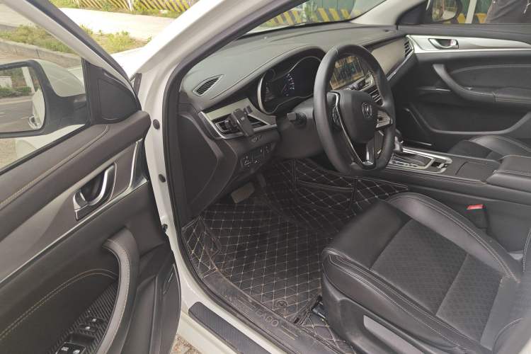 Used CHANGAN Eado 2018 High-Energy Edition 1.6L GDI Automatic Pioneer Model China V Standard